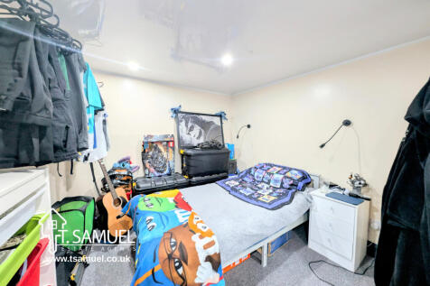 Studio/Bedroom 4