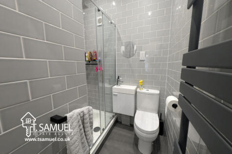 Upstairs Bathroom