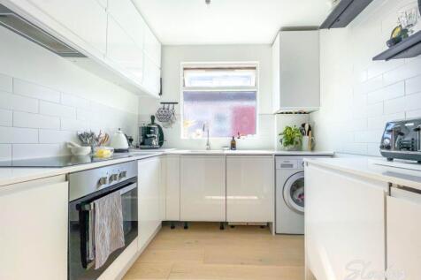 14 grand kitchen mai