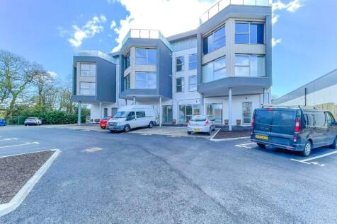 17 Bowmont front 