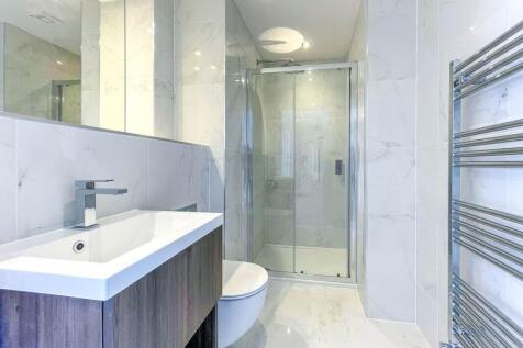 44 Bowmont shower ro
