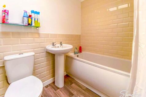 Bathroom (3)