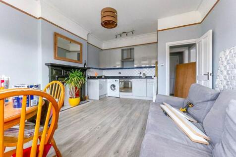 26 stourcliffe loung