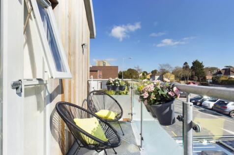 7 erinvale balcony m