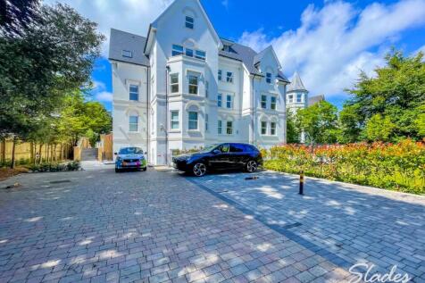 19 the montague fron
