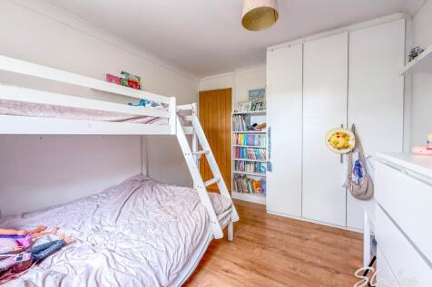 BEDROOM 2 (3)