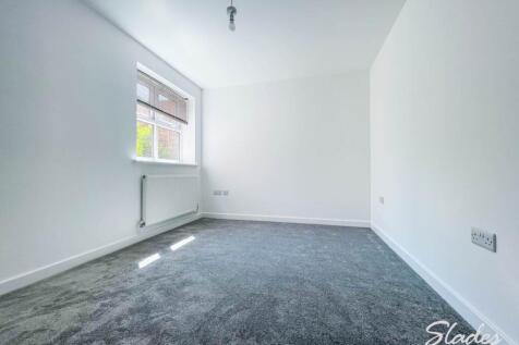 1 the mews bedroom