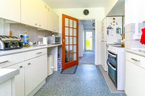 7 croft kitchen 2