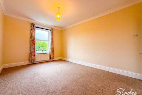 BEDROOM 2 (2)