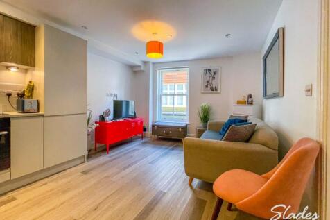 LOUNGE (2)