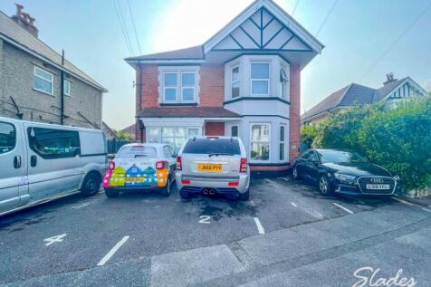 4 Stourcliffe front 