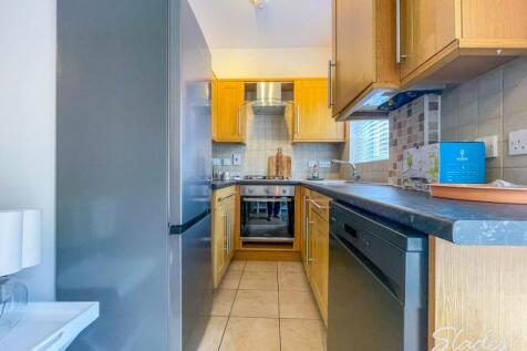 flat 2 woodside kitc