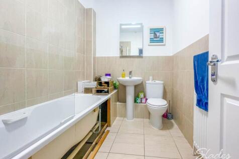 flat 2 woodside bath