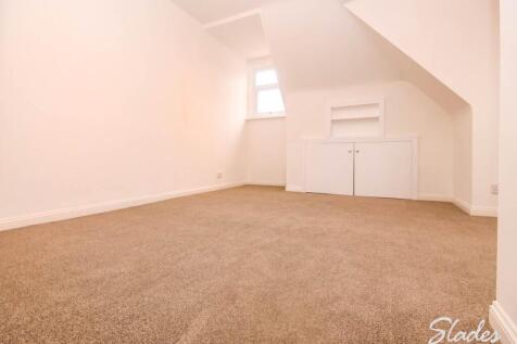 20 Grand Avenue Loun