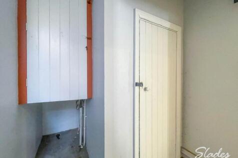1 barclay storage cu