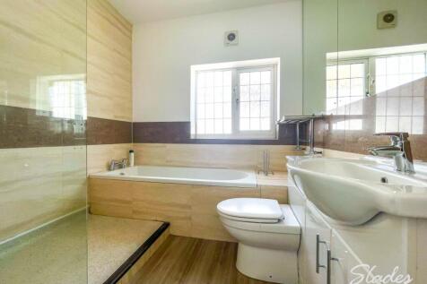 45 Verona bathroom 
