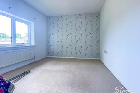 103 Meadway second b