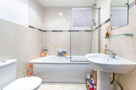23a belle bahtroom 