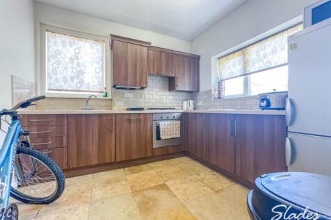 2 Ravenscourt kitche