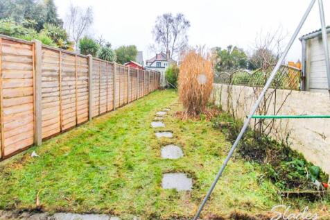 14a Lodge Road garde