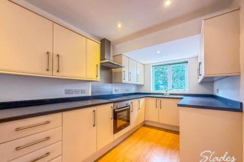 KITCHEN (2)