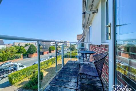 9 carlton balcony ma