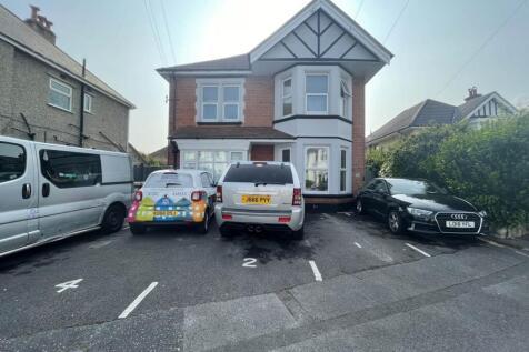 4 Stourcliffe front 