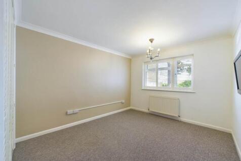 BEDROOM 1 (2)