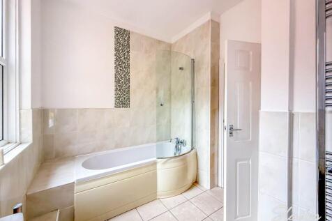 BATHROOM (2)