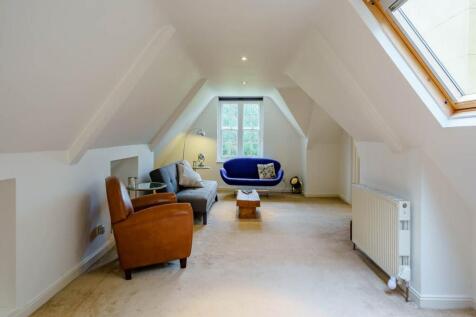 8483175-interior46