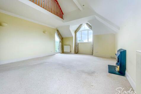 10 Carlton Dene Loun