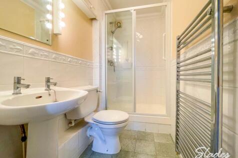 10 Carlton Dene en-s