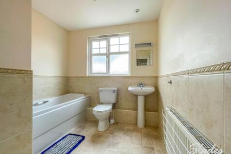BATHROOM (2)