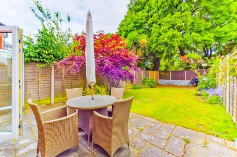11 wicklea garden ma
