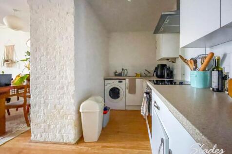 9 water kitchen 3
