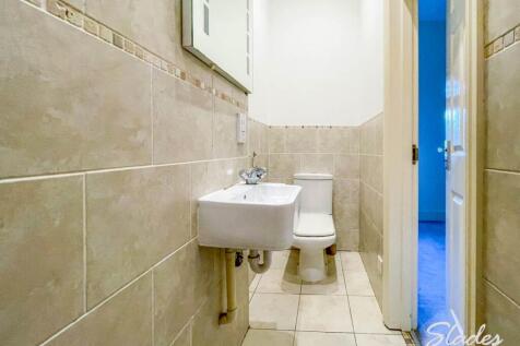 9 water en-suite 3