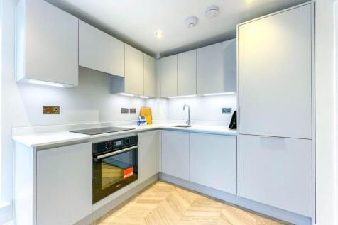 37 Bowmont kitchen 