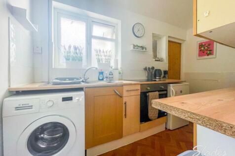 25c Keswick kitchen 