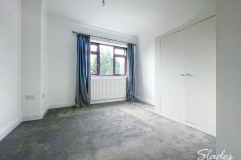 19 florence bedroom 
