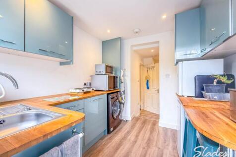 KITCHEN (2)