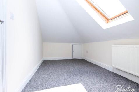 5 WOODSIDE BEDROOM 