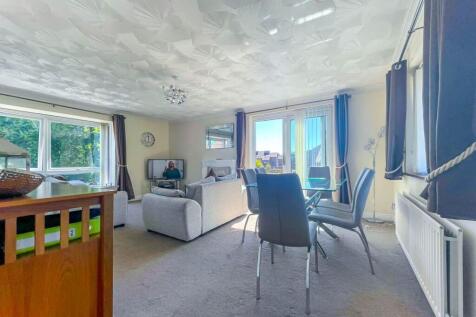 9 riverslea lounge m