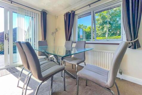 9 riverslea dining a