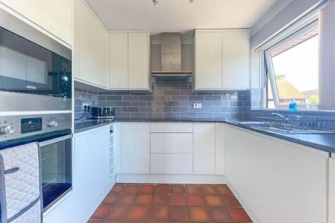 9 riverslea kitchen