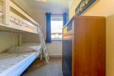 9 riverslea third be