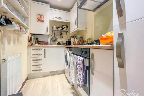 86 SBR KITCHEN 
