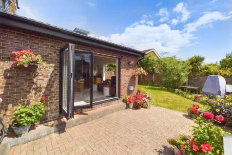 15 Durlston patio ar