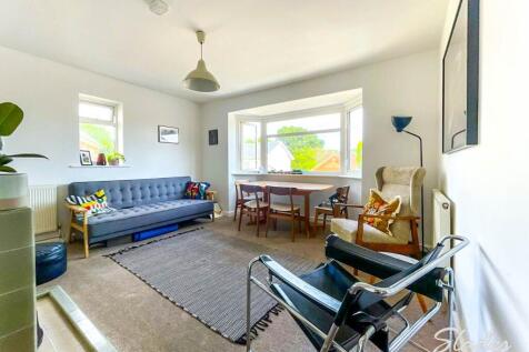 1b Hampden lane loun
