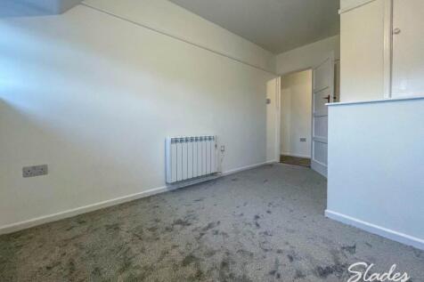 BEDROOM 2 (2)