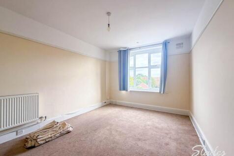 BEDROOM 1 (2)